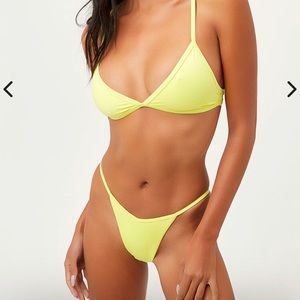 Frankie’s Lemonade Bikini triangle set Size XS